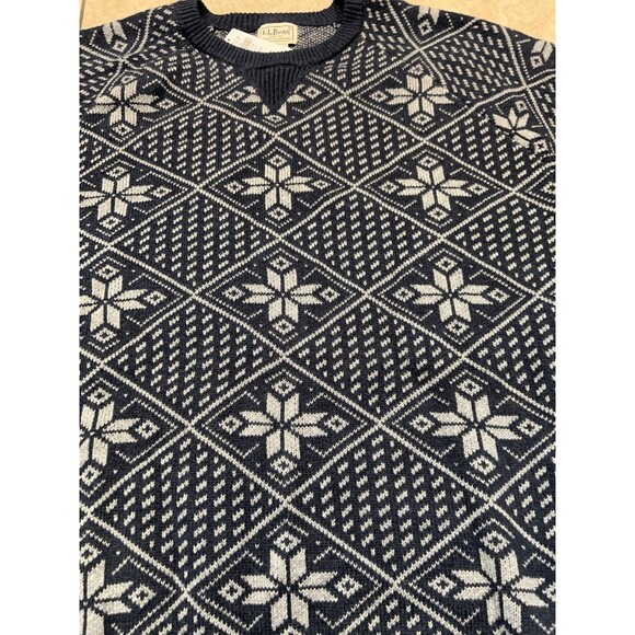 LL Bean Sweater Mens XL Blue Wicked Soft Cotton Cashmere Crewneck Snowflakes NWT - Picture 3 of 8